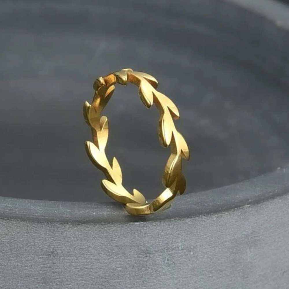 ✨NEW✨GOLD LEAF RING - Picture 4 of 4
